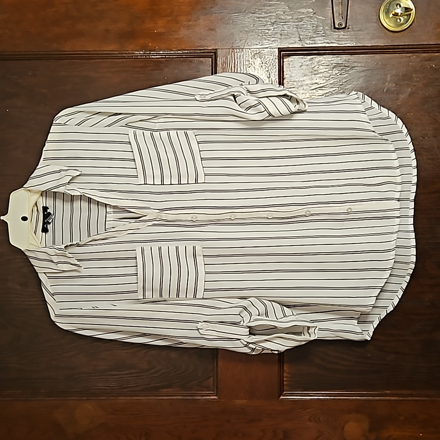 Euc A. Byer 3/4 Roll Sleeve Button Down Blouse - Size M